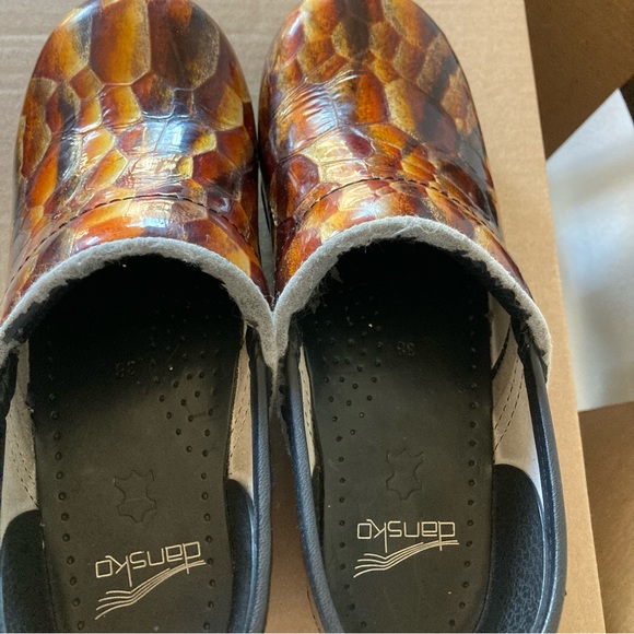 Dansko CLOGS 🐍 PRINT - Picture 10 of 12